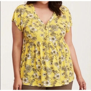 Torrid Front Lace Up Floral Short‎ Sleeve Top Shirt Size 1X